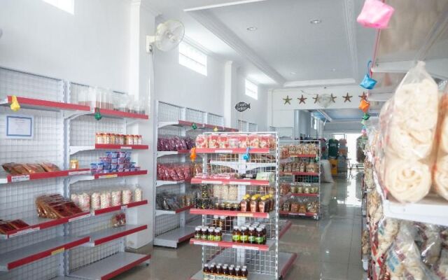 Audi Inn Hotel by OYO Rooms