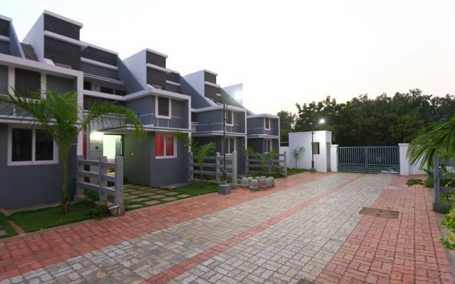 OYO 9782 Home 2BHK Villa Ocean Retreat ECR