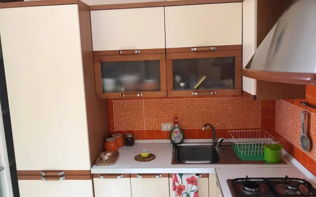 Orange Apartment 100 Meters From The Sea