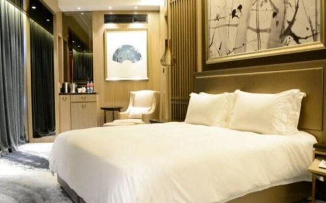 Enjoy Hotel