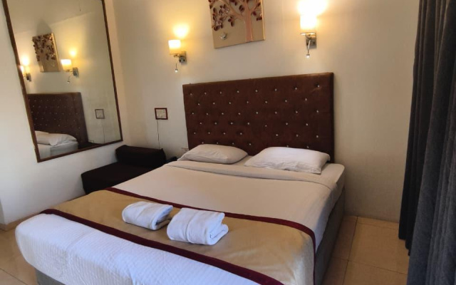 Whispering Woods Resort-Lonavala