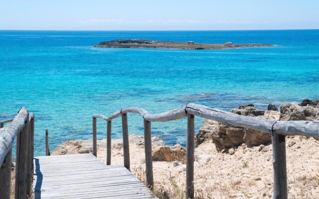 Beautiful Apartment in Peschici With Wifi and 2 Bedrooms