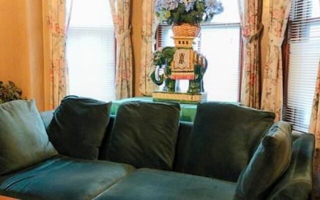The Farrington Inn