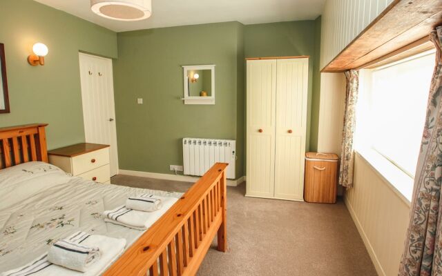 2 Beachtop Court Apartments