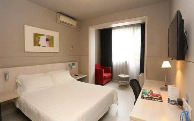 Jinjiang Inn Chengdu Baiguolin Railway Station