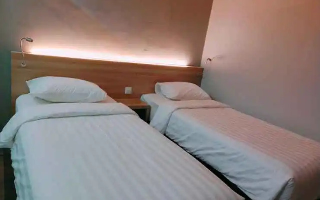 Hotel Marina Airport