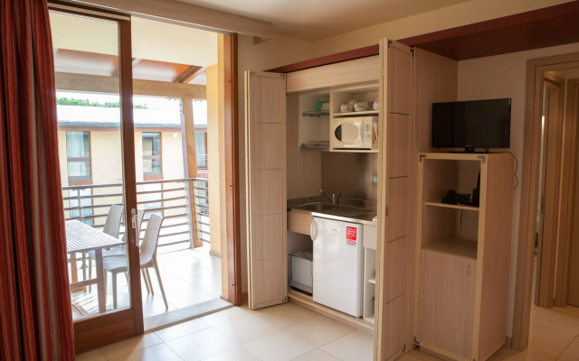 Canado Family Hotel