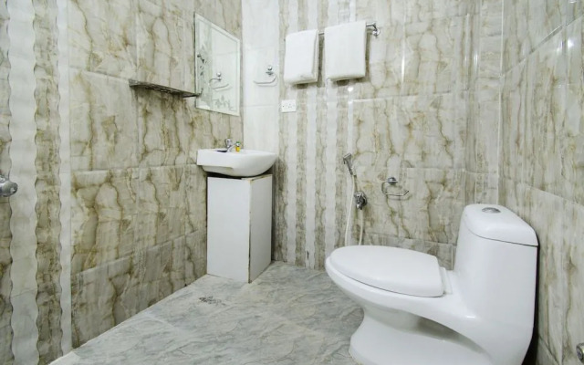 FabExpress Emirates Suites