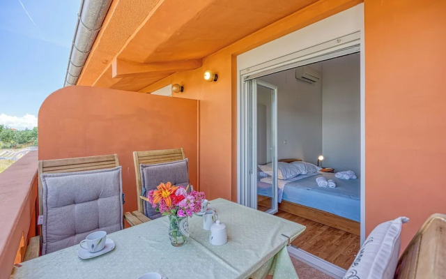 Seaview Apartment in Pasman A1