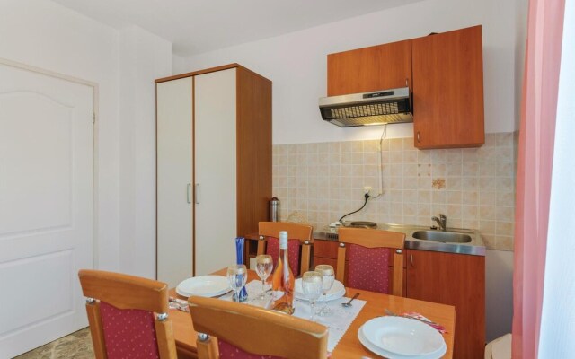 Stunning Home in Pula With Wifi and 5 Bedrooms