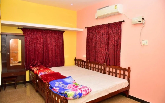 Pepy Good Luck Homestay - Hostel