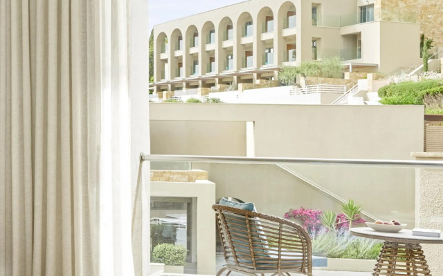 MarBella, Mar-Bella Collection Hotel