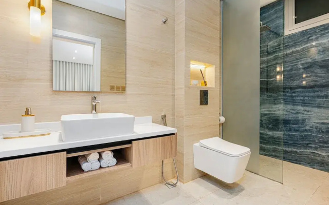 Spacious & Luxurious Flat in Almughrizat