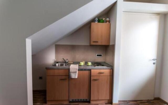 Cube Central Rooms For 2