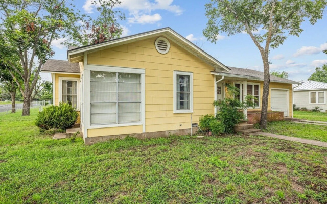 Yellow Rose 2 Bedroom Home