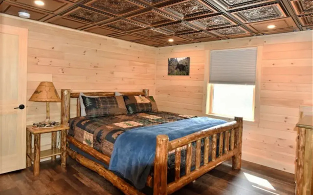Back Lake Lodges Eagles Nest