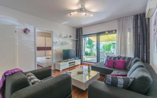 Luxury apartment Lella