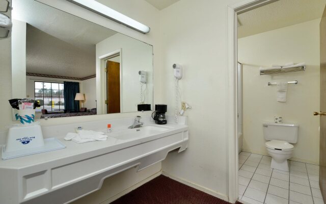 American Inn & Suites Russellville