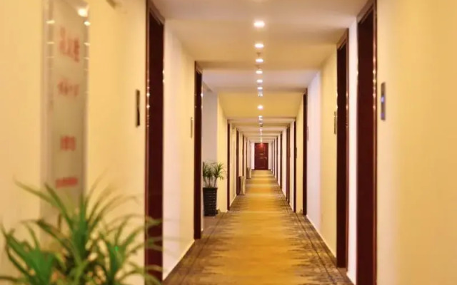 GreenTree Alliance Chizhou Jiuhuashan Zodiac statue of God Hotel