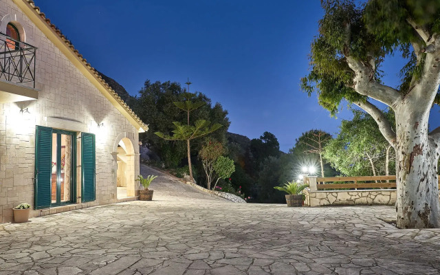 Villa Kanalos