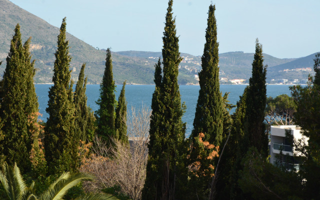 Villa Avantgarde B&B