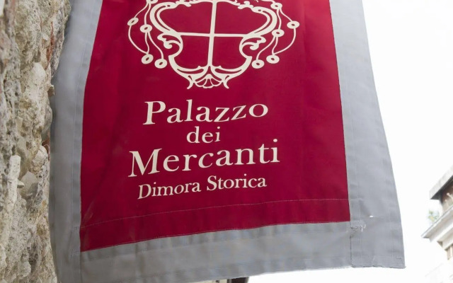 Palazzo dei Mercanti - Historical Residence