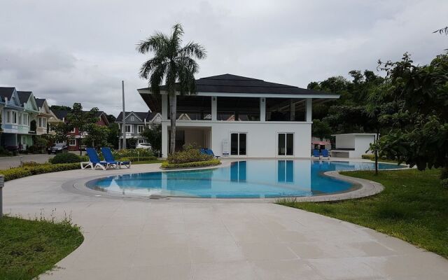 3 Bedroom Home at Batangas City Philippines Pontefino