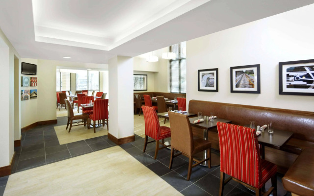 DoubleTree by Hilton Hotel Galveston Beach