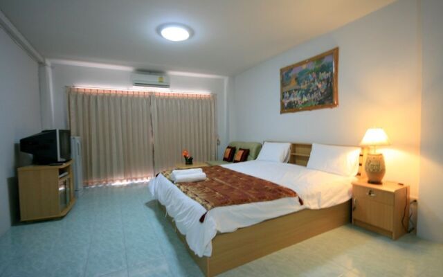 Malee Beach Guest House