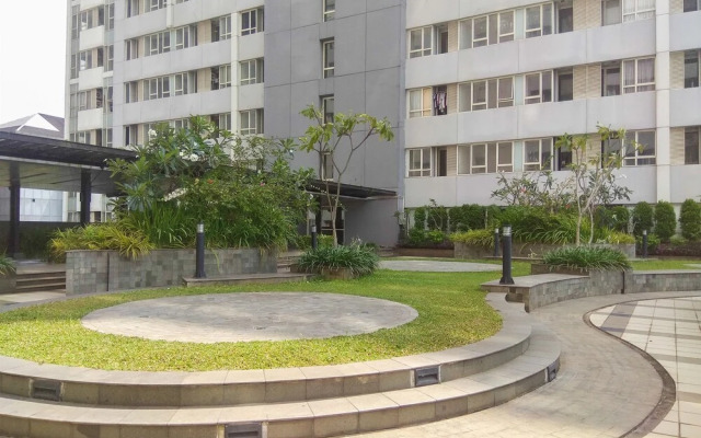 Cozy and Modern Studio at Nifarro Park Apartment