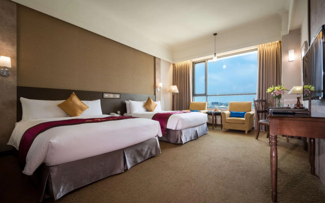 Royal Chiayi Hotel