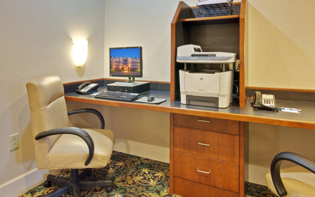 Staybridge Suites Rochester University by IHG
