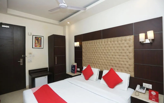 OYO 27928 Metropolis Guest House