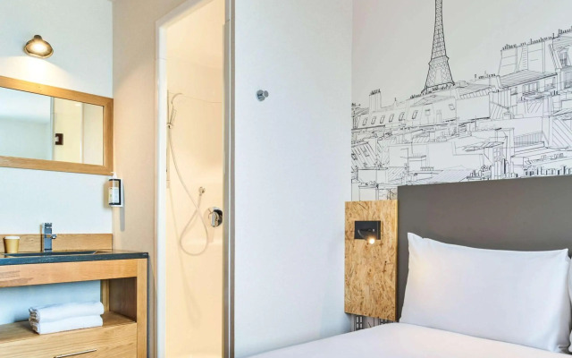 greet Hotel Paris porte de la Chapelle - Aréna