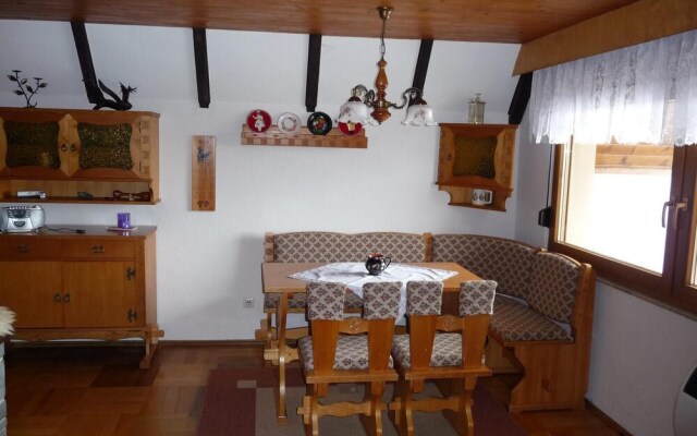 Awesome Home in Rützengrün With 2 Bedrooms