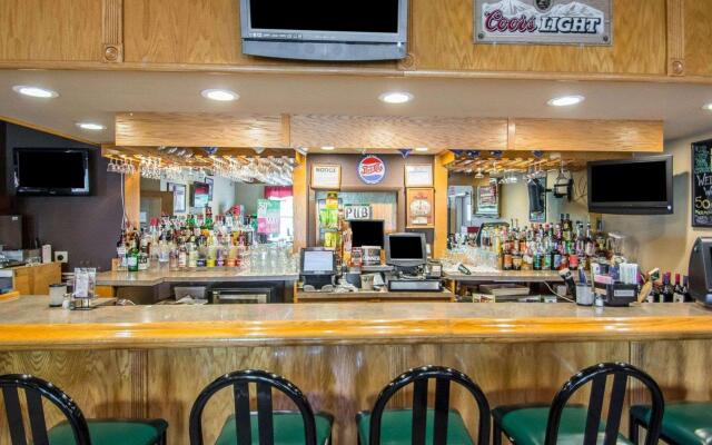 Rodeway Inn Lakeville