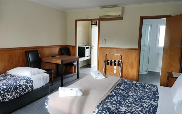 Otaki Motel