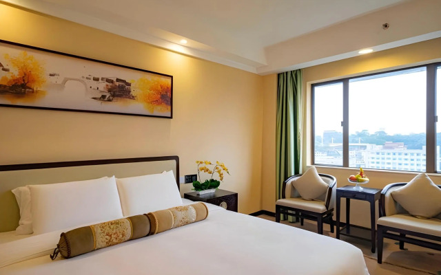 Guangdong Hotel-Free Shuttle & Registration Counter Service during Canton Fair