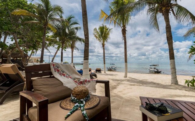 Playa Palms Beach Hotel