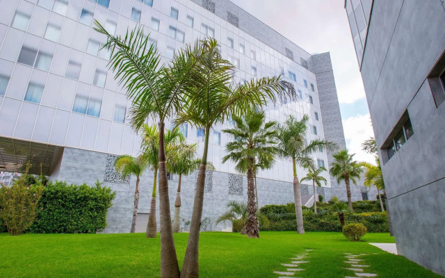 Novotel Convention And Spa