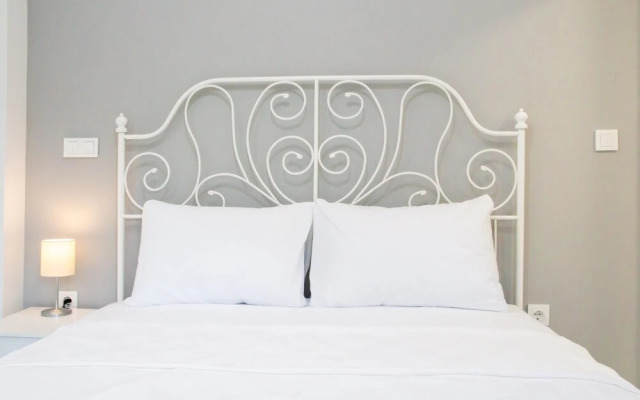 Sleek Flat w Garden 5 min to Beach in Milas