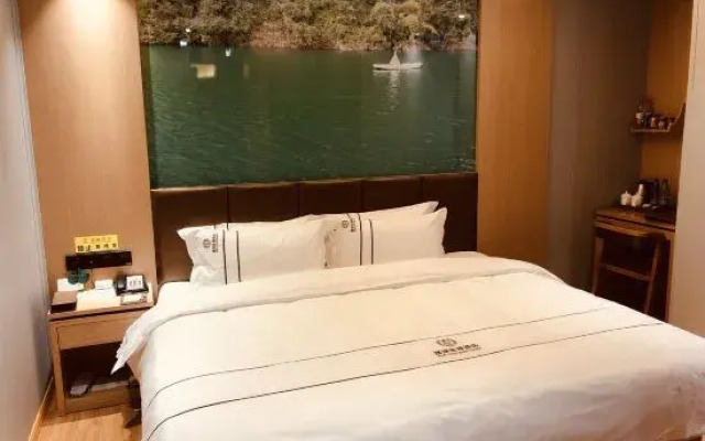 Ruihe Chain Hotel
