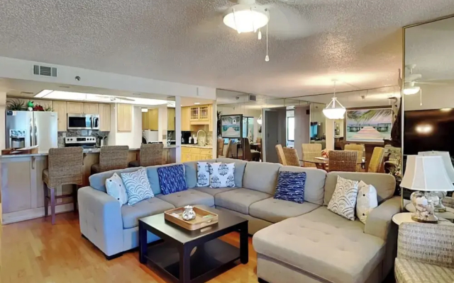 Oceanfront Penthouse #11b