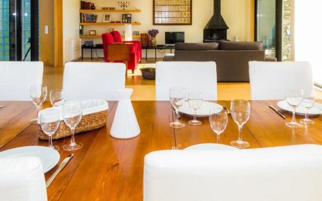 Liiiving In Caminha - Lawny Pool House