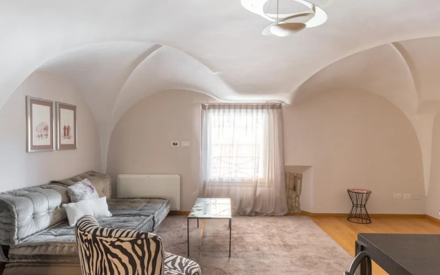 Santo Stefano 13 - Quadrilocale Elegante