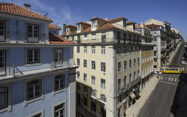 Baixa Apartments by linc