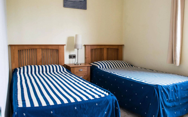 International Surf School & Camp - Hostel