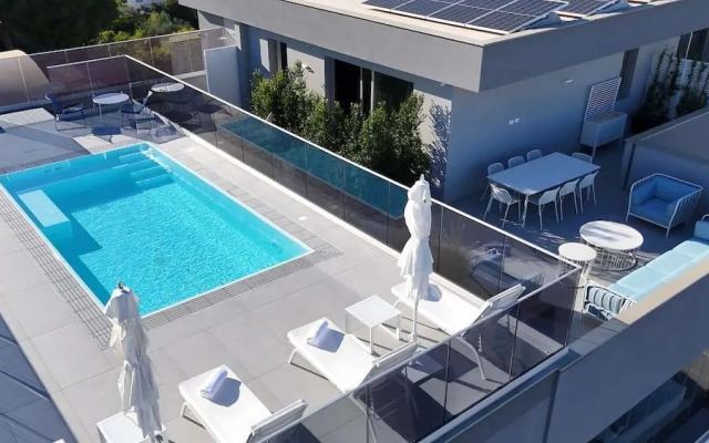 Green Park Penthouse Suite & Pool