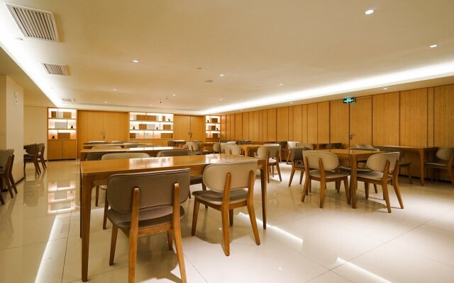 JI Hotel Guangzhou Tianhe East Railway Station