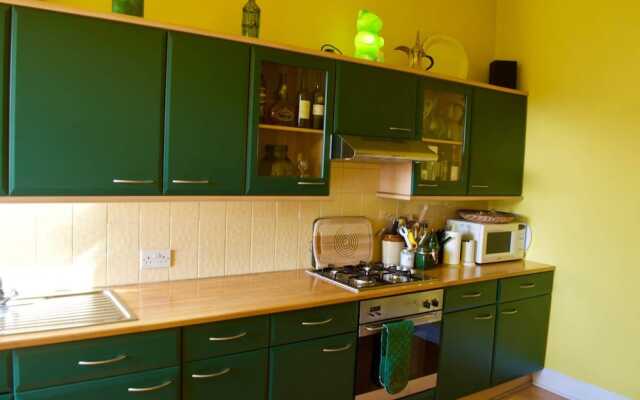 2 Bedroom Flat With Great Views